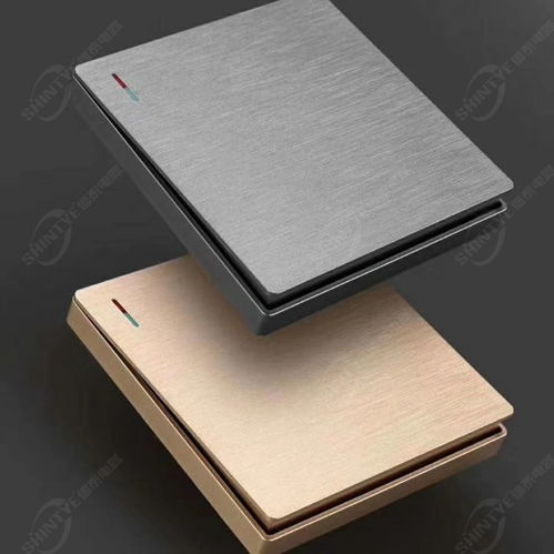 墻壁開關批發供應 新款大板橫紋細拉絲開關插座與門簾選購指南